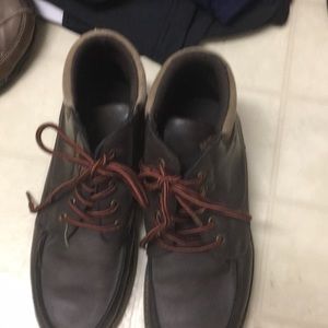 Columbia brand lace up dress boots